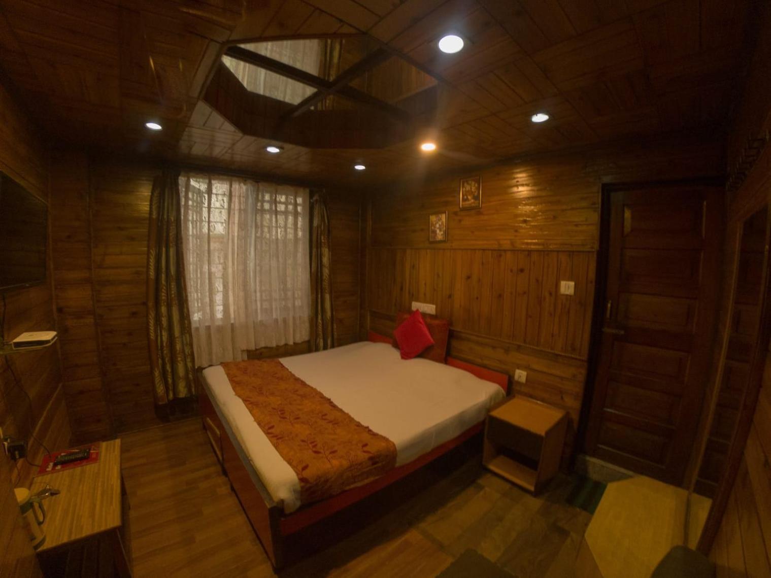 Grg Broadway Mall Road Darjeeling By Royal Collection Hotel Экстерьер фото