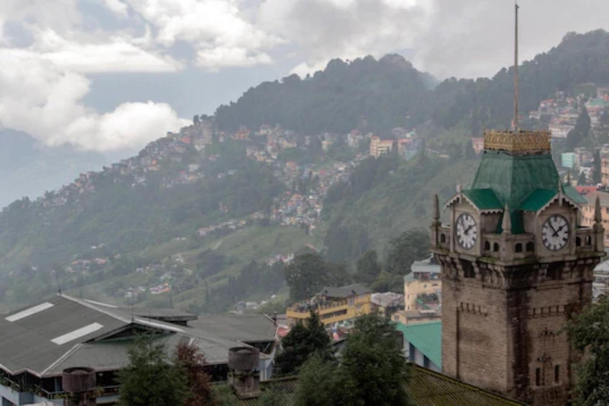 Grg Broadway Mall Road Darjeeling By Royal Collection Hotel Экстерьер фото