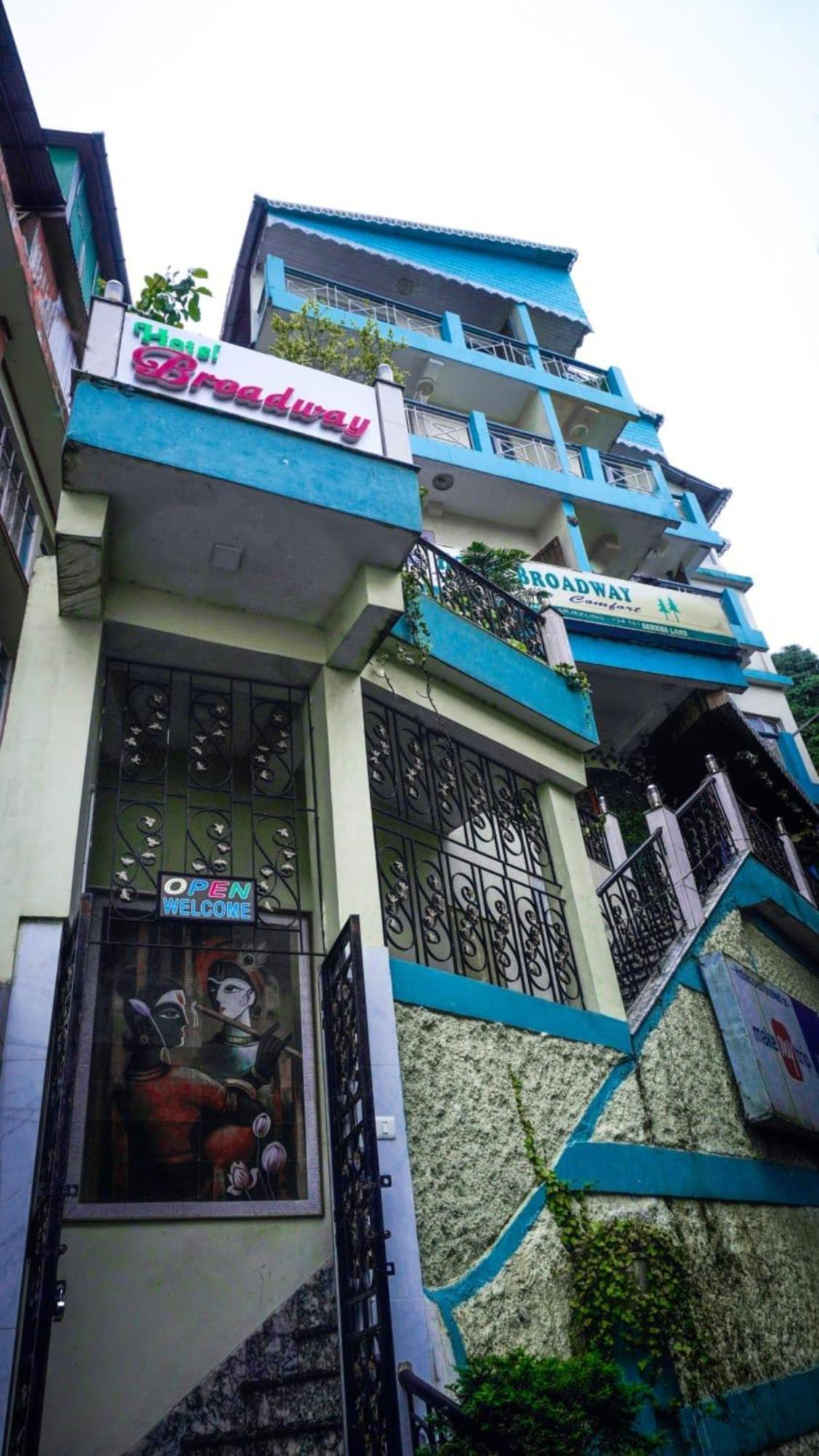 Grg Broadway Mall Road Darjeeling By Royal Collection Hotel Экстерьер фото